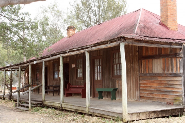 Paddy's Pub circa 1874